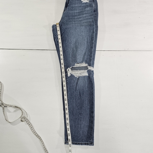 American Eagle Outfitters Distressed Mom Jean Womens Size 4 - Picture 6 of 16